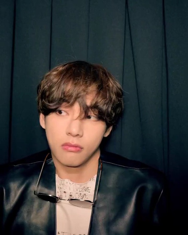 Hóng ngay: BTS đã tung bắt đầu nhá hàng cho album mới rồi đây, double visual Jungkook và V vừa ngầu vừa đáng yêu! - Ảnh 3. Hóng ngay: BTS đã tung bắt đầu nhá hàng cho album mới rồi đây, double visual Jungkook và V vừa ngầu vừa đáng yêu! - Ảnh 3.