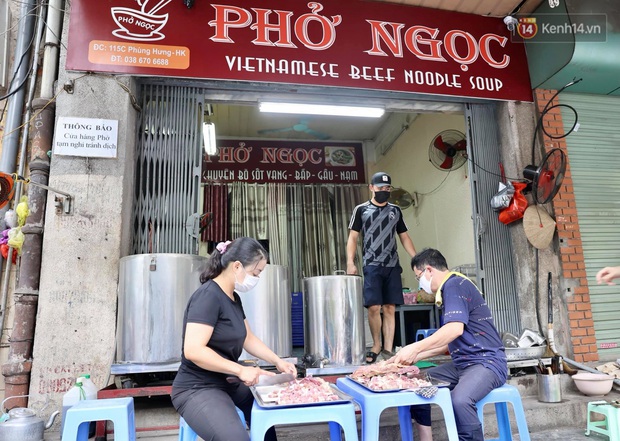 Hôm nay, ngày toàn dân Hà Nội đi ăn phở - Ảnh 1. Hôm nay, ngày toàn dân Hà Nội đi ăn phở - Ảnh 1.
