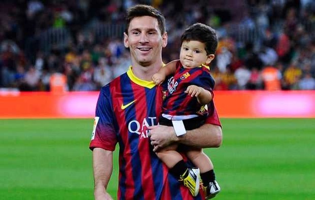Odd story about footballer's children: Messi's son is a big fan of Ronaldo, Ronaldo's son is in love with Messi - Photo 6.