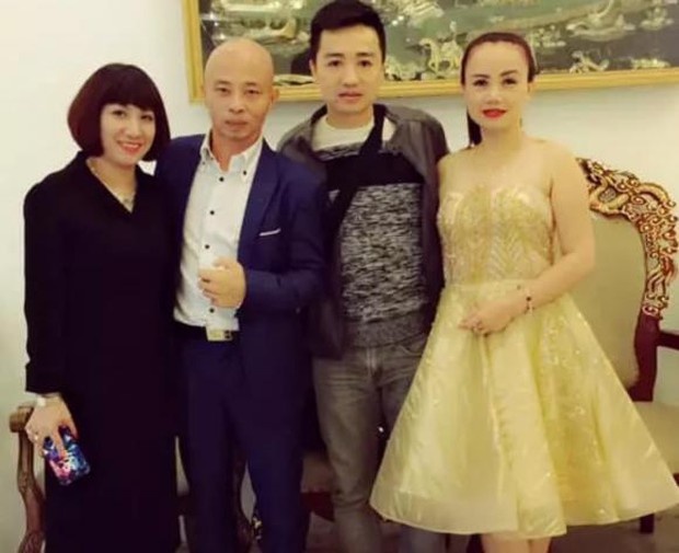 Chồng cũ của diễn viên Hoàng Yến bị đào lại loạt ảnh giao lưu với giang hồ mạng Phú Lê, vợ chồng Đường Nhuệ - Ảnh 4. Chồng cũ của diễn viên Hoàng Yến bị đào lại loạt ảnh giao lưu với giang hồ mạng Phú Lê, vợ chồng Đường Nhuệ - Ảnh 4.