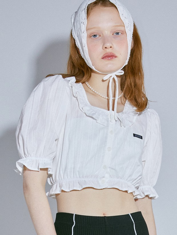 Jisoo xinh xắn với áo blouse 1 triệu, có nhiều mẫu na ná giá chỉ vài trăm bạn dư sức “múc” - Ảnh 3.
