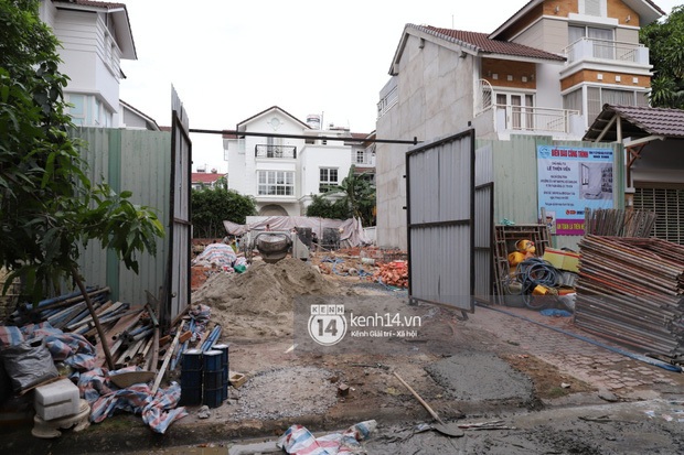 Công trình nhà 22 tỷ của Thuỷ Tiên vẫn đang xây dựng giữa dịch phức tạp, xuất hiện các công nhân không đeo khẩu trang - Ảnh 9.