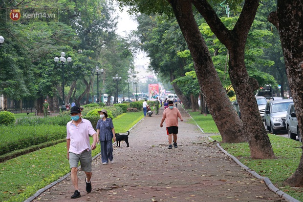 Từ 0h ngày 26/6, Hà Nội cho phép mở lại sân golf, các hoạt động thể dục, thể thao ngoài trời - Ảnh 1.