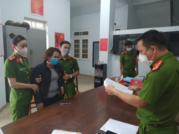 Nổ quen nhiều công an và có thể đòi giúp 9,5 tỷ đồng, nữ quái lừa đảo 530 triệu đồng - Ảnh 1.