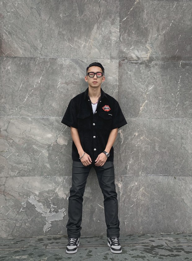 Trai đẹp được truy tìm info ráo riết khi lên sóng truyền hình, ảnh đăng “Phây” ngầu như rapper ai nghĩ cầu thủ trời! - Ảnh 7.