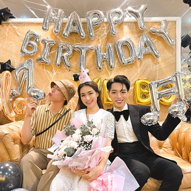 Sinh nhật Hoà Minzy hoá đại hội “vạch mặt” và đòi quà cực lầy, đến nhân vật chính phải lắc đầu ngao ngán! - Ảnh 7. Sinh nhật Hoà Minzy hoá đại hội “vạch mặt” và đòi quà cực lầy, đến nhân vật chính phải lắc đầu ngao ngán! - Ảnh 7.