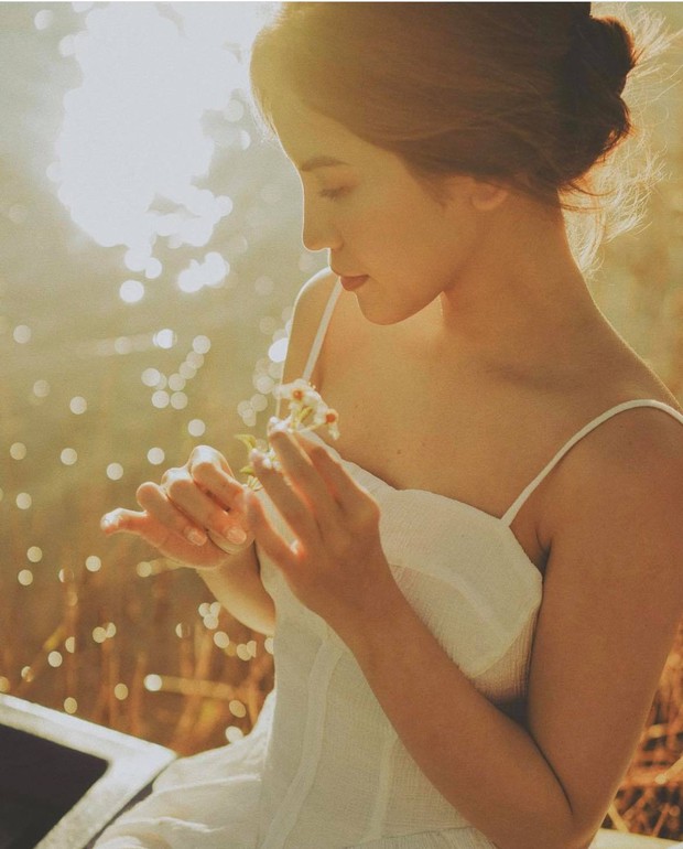 Anh Đức công khai khoảnh khắc cực tình mừng sinh nhật “em yêu”, nhìn ngọt lịm làm dân tình tưởng đâu là ảnh cưới! - Ảnh 9. Anh Đức công khai khoảnh khắc cực tình mừng sinh nhật “em yêu”, nhìn ngọt lịm làm dân tình tưởng đâu là ảnh cưới! - Ảnh 9.