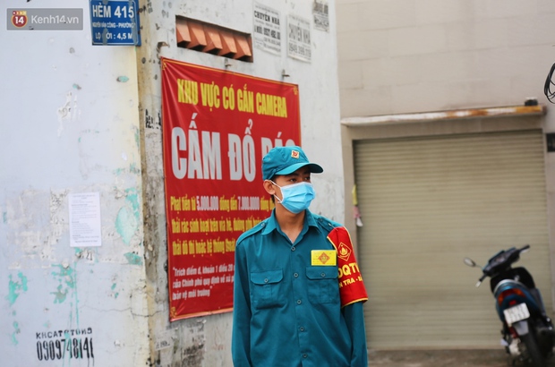 17 ngày bùng dịch Covid-19 tại TP.HCM: 287 ca mắc, 1 người tử vong, ổ dịch mới lây lan nhanh, khó kiểm soát - Ảnh 2. 17 ngày bùng dịch Covid-19 tại TP.HCM: 287 ca mắc, 1 người tử vong, ổ dịch mới lây lan nhanh, khó kiểm soát - Ảnh 2.