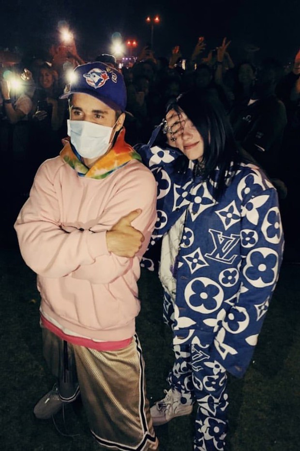 Khi fan bỗng thành siêu sao, thậm chí át cả idol: Billie Eilish đu Justin, Taylor nạp thêm con gái, BTS phát cuồng vì ai đây? - Ảnh 10.