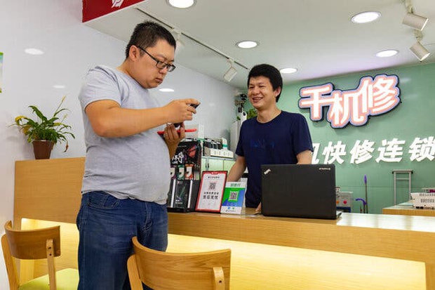 Đàn ông Trung Quốc đua nhau... triệt sản dù chưa vợ con bất chấp đi ngược lại đạo lý ngàn năm: Tại sao lại như vậy? - Ảnh 3. Đàn ông Trung Quốc đua nhau... triệt sản dù chưa vợ con bất chấp đi ngược lại đạo lý ngàn năm: Tại sao lại như vậy? - Ảnh 3.