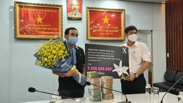 Vbiz chung tay làm điều đẹp: 30 nghệ sĩ đã cùng kêu gọi, ủng hộ hàng tỷ đồng cho quỹ Vaccine phòng Covid-19 - Ảnh 25. Vbiz chung tay làm điều đẹp: 30 nghệ sĩ đã cùng kêu gọi, ủng hộ hàng tỷ đồng cho quỹ Vaccine phòng Covid-19 - Ảnh 25.