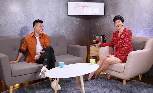 Lê Dương Bảo Lâm trải lòng về việc livestream: Từng bị đối thủ chơi xấu, hack nick, có cơ hội giảng dạy sinh viên bán hàng online - Ảnh 5. Lê Dương Bảo Lâm trải lòng về việc livestream: Từng bị đối thủ chơi xấu, hack nick, có cơ hội giảng dạy sinh viên bán hàng online - Ảnh 5.