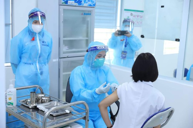 Quỹ vắc xin phòng COVID-19 đã tiếp nhận gần 104 tỉ đồng - Ảnh 1. Quỹ vắc xin phòng COVID-19 đã tiếp nhận gần 104 tỉ đồng - Ảnh 1.