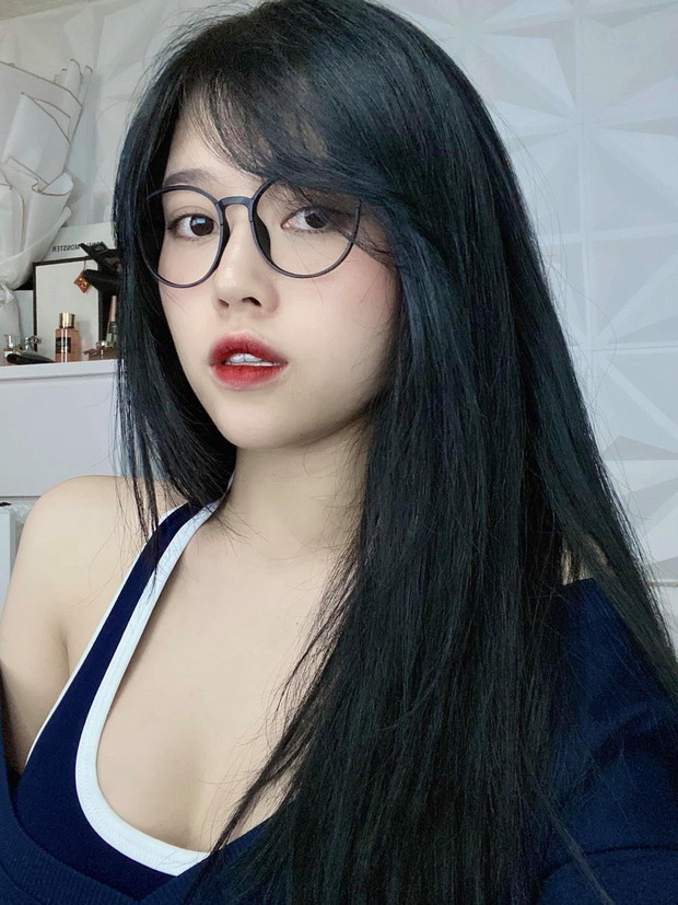 Nữ streamer Thủy Tiên bất ngờ làm phép thử với cầu thủ Văn Toàn, nhưng cái kết lại rất khó tin! - Ảnh 3.