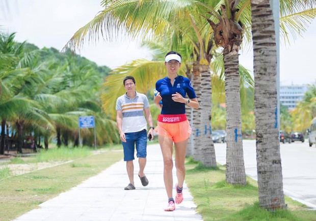 Nhan sắc trẻ trung xinh đẹp của Nguyễn Thu Thuỷ ở tuổi 45 khiến ai nấy đều xuýt xoa, đẳng cấp Hoa hậu Việt Nam có khác! - Ảnh 11. Nhan sắc trẻ trung xinh đẹp của Nguyễn Thu Thuỷ ở tuổi 45 khiến ai nấy đều xuýt xoa, đẳng cấp Hoa hậu Việt Nam có khác! - Ảnh 11.