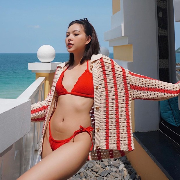 Giữa cái nắng cực gắt ở Sài Gòn, cả dàn mỹ nhân Việt lên đồ như trên chuyến du hành tới kỷ băng hà - Ảnh 6. Giữa cái nắng cực gắt ở Sài Gòn, cả dàn mỹ nhân Việt lên đồ như trên chuyến du hành tới kỷ băng hà - Ảnh 6.