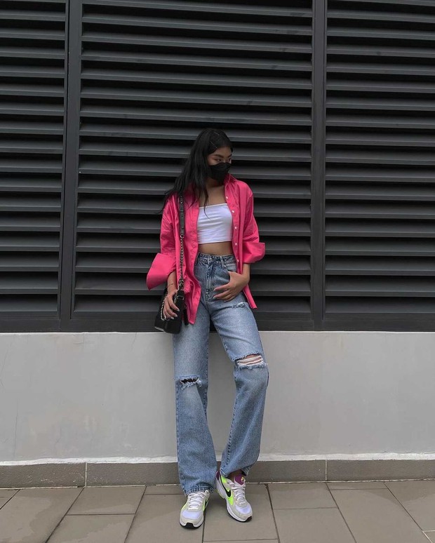 #MaskStyleChallenge: Thử thách phối đồ cùng khẩu trang trở thành lời cổ vũ ấn tượng - Ảnh 3. #MaskStyleChallenge: Thử thách phối đồ cùng khẩu trang trở thành lời cổ vũ ấn tượng - Ảnh 3.