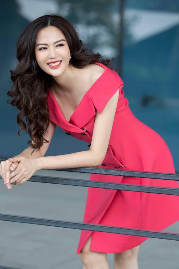 Nhan sắc trẻ trung xinh đẹp của Nguyễn Thu Thuỷ ở tuổi 45 khiến ai nấy đều xuýt xoa, đẳng cấp Hoa hậu Việt Nam có khác! - Ảnh 8. Nhan sắc trẻ trung xinh đẹp của Nguyễn Thu Thuỷ ở tuổi 45 khiến ai nấy đều xuýt xoa, đẳng cấp Hoa hậu Việt Nam có khác! - Ảnh 8.