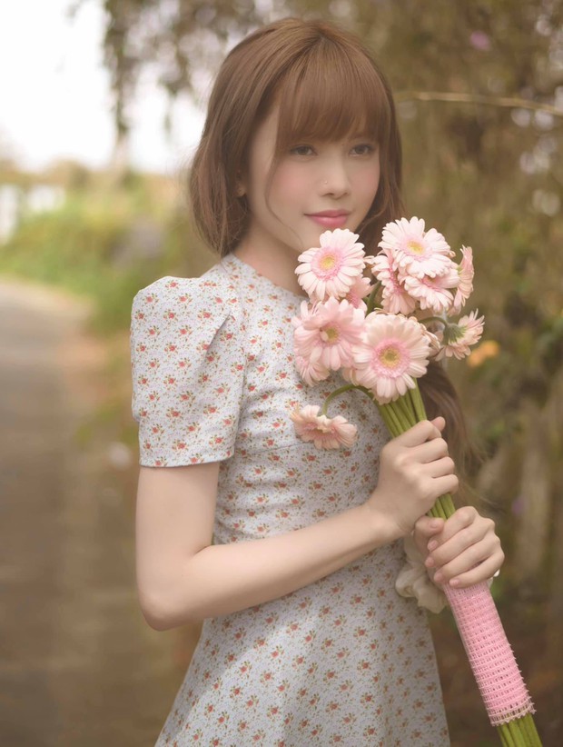 Thiều Bảo Trâm ẩn ý cảm ơn điều gây bất lợi, hóa ra để bóc phốt một cô gái? - Ảnh 2. Thiều Bảo Trâm ẩn ý cảm ơn điều gây bất lợi, hóa ra để bóc phốt một cô gái? - Ảnh 2.