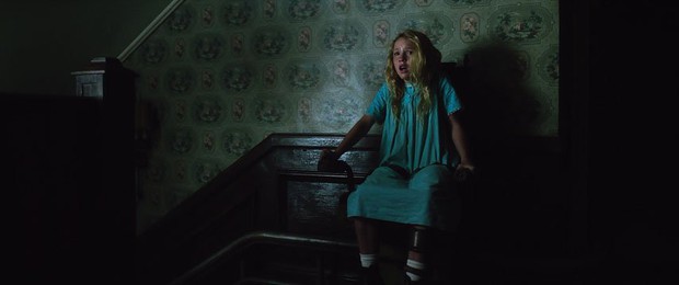 10 cảnh ghê nhất từ vũ trụ The Conjuring: Top 1 kinh dị vẫn không phải “chị đại” Annabelle? - Ảnh 2.