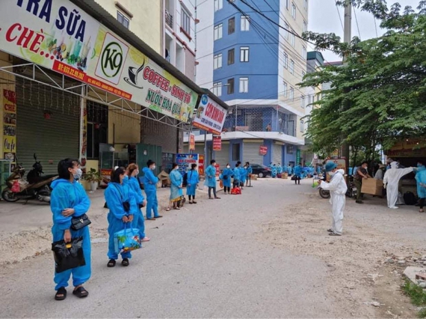 Bắc Giang hạ quyết tâm sau 21/6 không còn F0, chuẩn bị khử khuẩn tâm dịch Núi Hiểu - Ảnh 2. Bắc Giang hạ quyết tâm sau 21/6 không còn F0, chuẩn bị khử khuẩn tâm dịch Núi Hiểu - Ảnh 2.