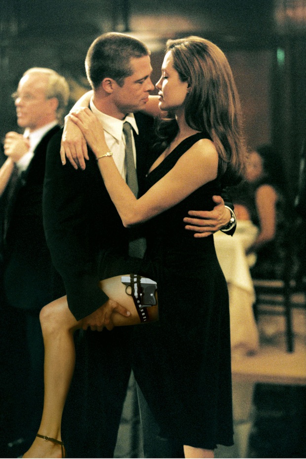 Hôn nhân đầu tiên của Brad Pitt: Tỏ tình trên thảm đỏ rồi toang vì tiểu tam Angelina, từ thù thành bạn với vợ cũ sau 15 năm - Ảnh 8. Hôn nhân đầu tiên của Brad Pitt: Tỏ tình trên thảm đỏ rồi toang vì tiểu tam Angelina, từ thù thành bạn với vợ cũ sau 15 năm - Ảnh 8.