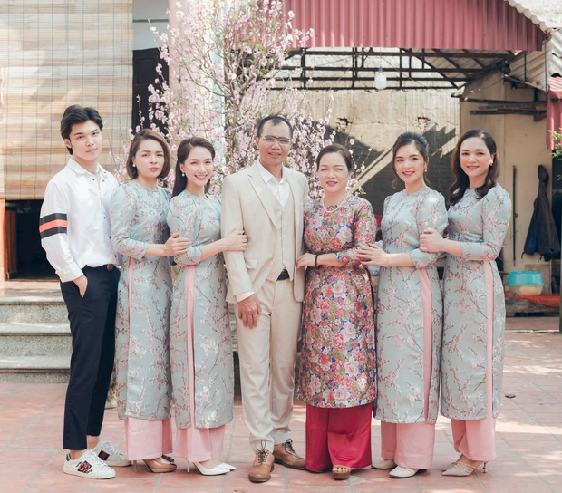 Có thể bạn chưa biết: Chị Kính Hồng đình đám 1 thời là chị gái ruột của Hoà Minzy! - Ảnh 6. Có thể bạn chưa biết: Chị Kính Hồng đình đám 1 thời là chị gái ruột của Hoà Minzy! - Ảnh 6.