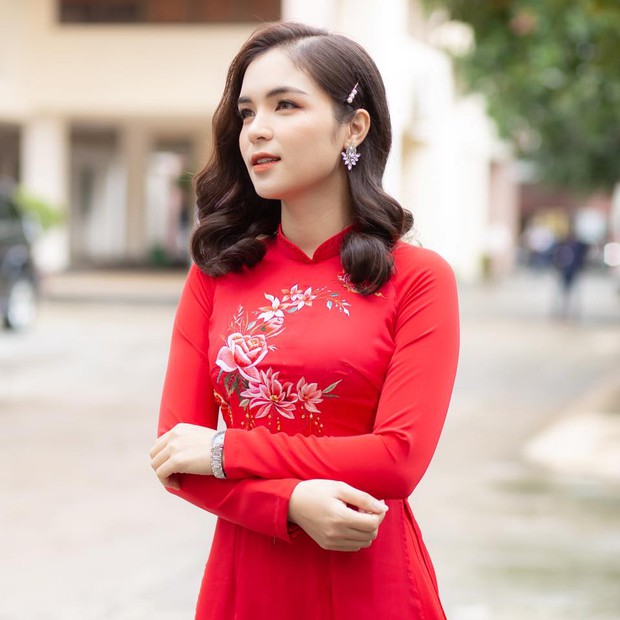 Có thể bạn chưa biết: Chị Kính Hồng đình đám 1 thời là chị gái ruột của Hoà Minzy! - Ảnh 7. Có thể bạn chưa biết: Chị Kính Hồng đình đám 1 thời là chị gái ruột của Hoà Minzy! - Ảnh 7.