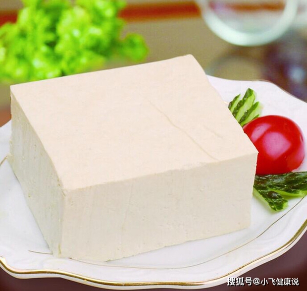 3 loại đậu phụ tuyệt đối không nên mua bởi nó đã hư hỏng, thậm chí bị ngâm trong hóa chất, nếu lỡ ăn vào có thể gây nguy hiểm cho sức khỏe - Ảnh 2. 3 loại đậu phụ tuyệt đối không nên mua bởi nó đã hư hỏng, thậm chí bị ngâm trong hóa chất, nếu lỡ ăn vào có thể gây nguy hiểm cho sức khỏe - Ảnh 2.