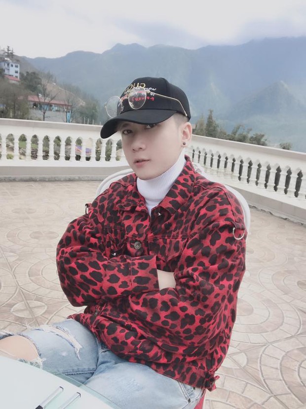 Nữ có Hậu Hoàng, nam có YouTuber chính thức sở hữu MV 300 triệu view đầu tiên trong làng nhạc chế Việt - Ảnh 7. Nữ có Hậu Hoàng, nam có YouTuber chính thức sở hữu MV 300 triệu view đầu tiên trong làng nhạc chế Việt - Ảnh 7.