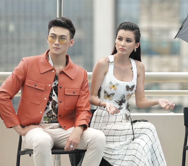 Khán giả phẫn nộ khi team Mạc Trung Kiên phạm luật khiến thí sinh bị loại trước khi thi! - Ảnh 4. Khán giả phẫn nộ khi team Mạc Trung Kiên phạm luật khiến thí sinh bị loại trước khi thi! - Ảnh 4.