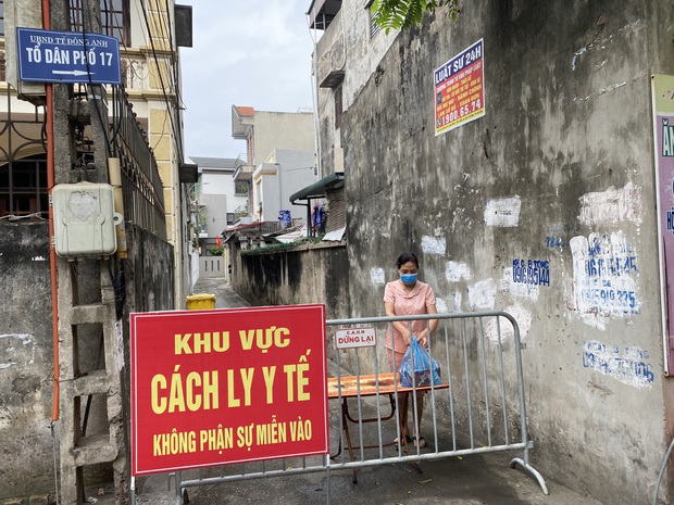 Hà Nội: Thêm 4 ca dương tính SARS-CoV-2 liên quan chùm ca bệnh tại Đông Anh - Ảnh 1. Hà Nội: Thêm 4 ca dương tính SARS-CoV-2 liên quan chùm ca bệnh tại Đông Anh - Ảnh 1.