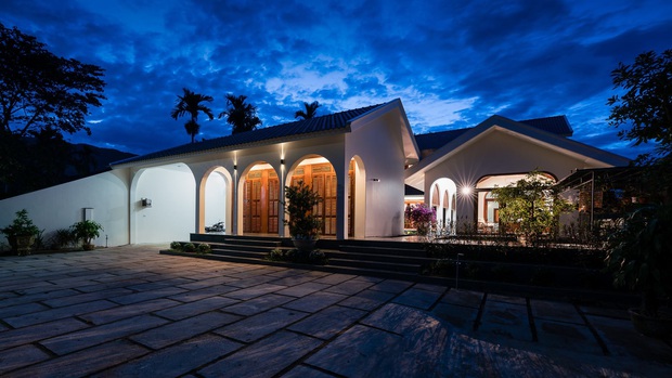 Chuẩn con trai nhà người ta: Chàng 8x xây nhà 200m2 giữa núi đồi Bình Định tặng bố mẹ, đặt tên An Lão - Ảnh 4. Chuẩn con trai nhà người ta: Chàng 8x xây nhà 200m2 giữa núi đồi Bình Định tặng bố mẹ, đặt tên An Lão - Ảnh 4.