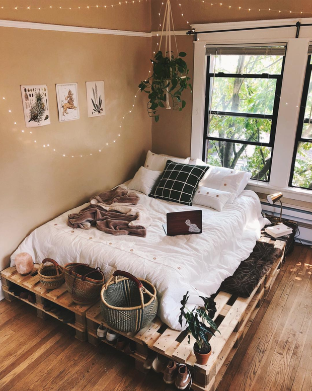 Mê giường pallet mà chưa biết decor, bạn chỉ cần tậu 5 thứ này là có thành quả mỹ mãn mà chẳng tốn nhiều - Ảnh 5.