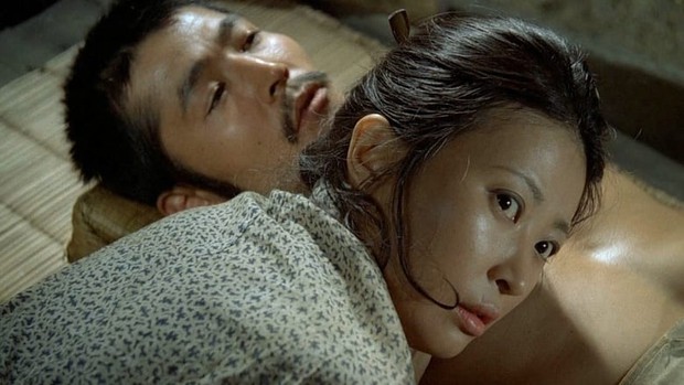 Nam chính có cảnh nóng thật 100% xứ Nhật vẫn còn một phim 18+: Vợ giết chồng để tòm tem trai trẻ, cái kết khiến ai nấy hả giận! - Ảnh 9.