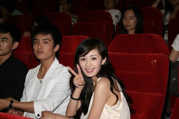 Nhan sắc Dương Mịch thuở còn mờ nhạt trong showbiz: Visual trong veo búng ra sữa, bảo sao Lưu Khải Uy 1 thời mê mệt - Ảnh 4.