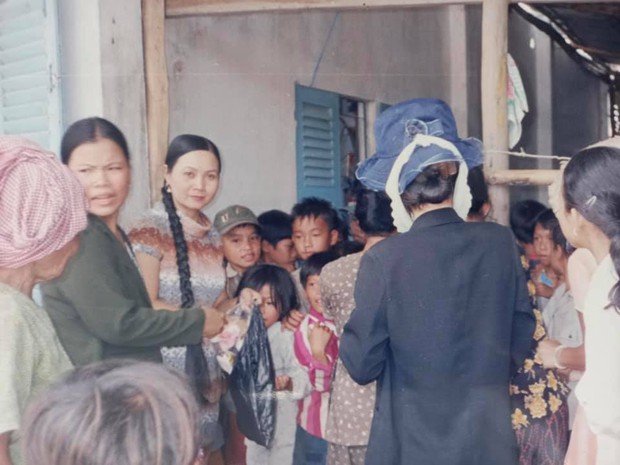 Thuỷ Tiên kể chuyện bị mẹ bắt gửi tiền hàng tháng, con số choáng váng đếm mỏi cả tay hóa ra vì mục đích này - Ảnh 12.