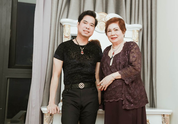 Xót xa tâm nguyện của mẹ danh ca Ngọc Sơn trước khi qua đời, luôn trăn trở điều này trong cuộc sống hôn nhân con trai? - Ảnh 4. Xót xa tâm nguyện của mẹ danh ca Ngọc Sơn trước khi qua đời, luôn trăn trở điều này trong cuộc sống hôn nhân con trai? - Ảnh 4.