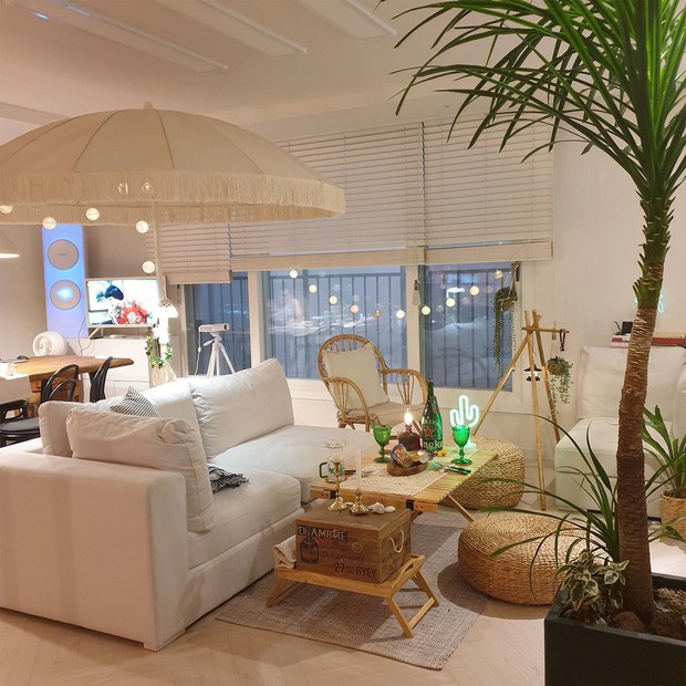 7 sai lầm khi thiết kế phòng khách hầu như nhà nào cũng mắc, muốn sang xịn hơn thì phải đổi ngay - Ảnh 1.