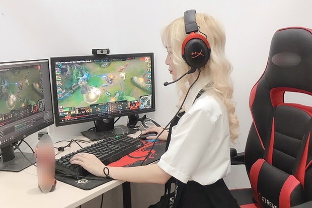 Xuất hiện cô nàng tự nhận mình là “streamer ngon nhất Liên Quân”, CĐM ngay lập tức vào “check info” - Ảnh 1.