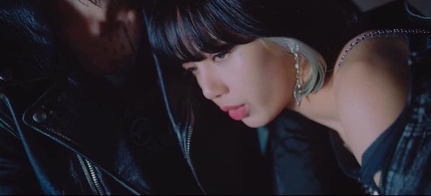 BLACKPINK chính thức tung MV comeback, tiết kiệm xài “đồ cũ” nhưng khuyến mại thêm loạt cảnh quay lung linh chưa từng công bố - Ảnh 5. BLACKPINK chính thức tung MV comeback, tiết kiệm xài “đồ cũ” nhưng khuyến mại thêm loạt cảnh quay lung linh chưa từng công bố - Ảnh 5.
