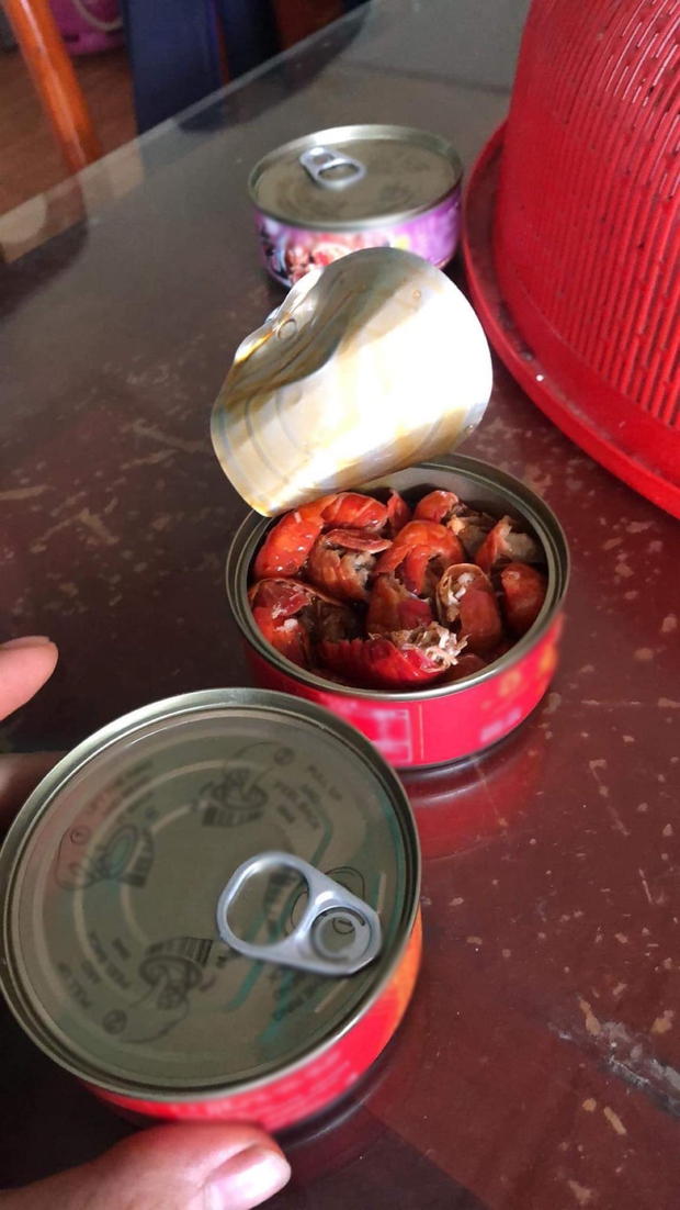 Mua đồ ăn đóng hộp Trung Quốc, cô nàng tá hoả khi thấy cảnh một trời - một vực lúc mở ra: Dân mạng lại nghi ngờ ở điểm này - Ảnh 3. Mua đồ ăn đóng hộp Trung Quốc, cô nàng tá hoả khi thấy cảnh một trời - một vực lúc mở ra: Dân mạng lại nghi ngờ ở điểm này - Ảnh 3.