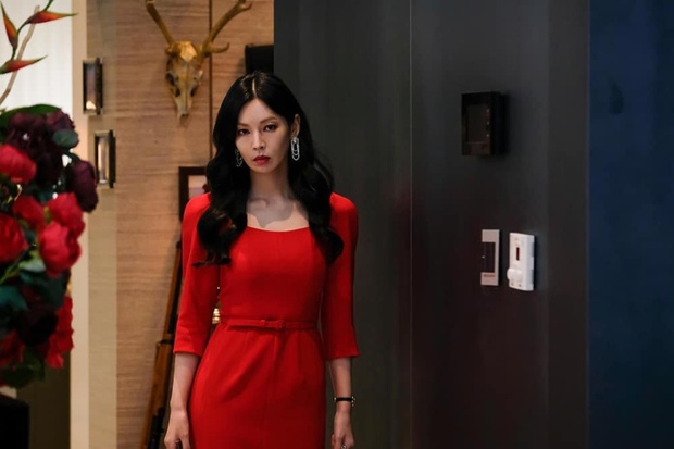 Knet bầu 10 nhân vật nổi tiếng nhất Penthouse: Ác nữ Seo Jin - tiểu thư xấc láo hạng thấp bất ngờ, Logan chiến thắng áp đảo - Ảnh 3.