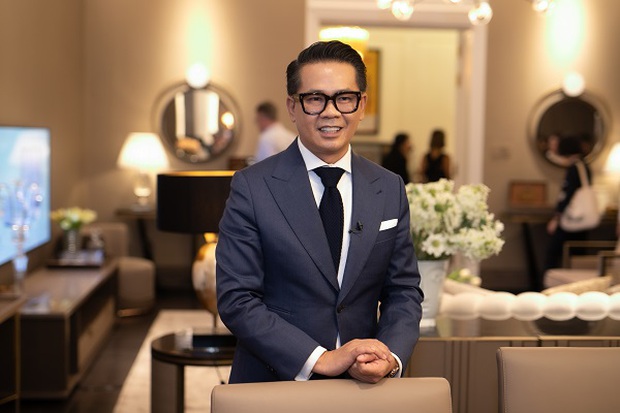 Thái Công gây choáng khi thiết kế nội thất với tấm gương giá 2 tỷ: Soi vào khác gì đồ bình dân 2 chục ngàn - Ảnh 1. Thái Công gây choáng khi thiết kế nội thất với tấm gương giá 2 tỷ: Soi vào khác gì đồ bình dân 2 chục ngàn - Ảnh 1.