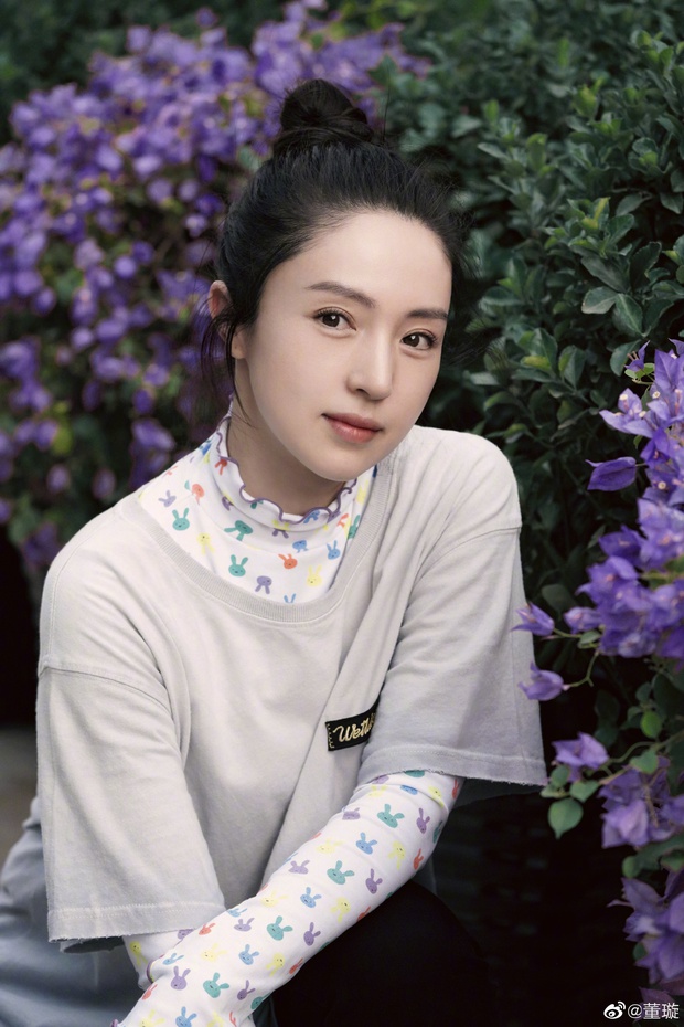 Tiểu công chúa 5 tuổi với visual xinh như thiên thần nhà Điêu Thuyền Đổng Tuyền khiến cả Weibo lịm tim với bộ ảnh mới - Ảnh 9. Tiểu công chúa 5 tuổi với visual xinh như thiên thần nhà Điêu Thuyền Đổng Tuyền khiến cả Weibo lịm tim với bộ ảnh mới - Ảnh 9.