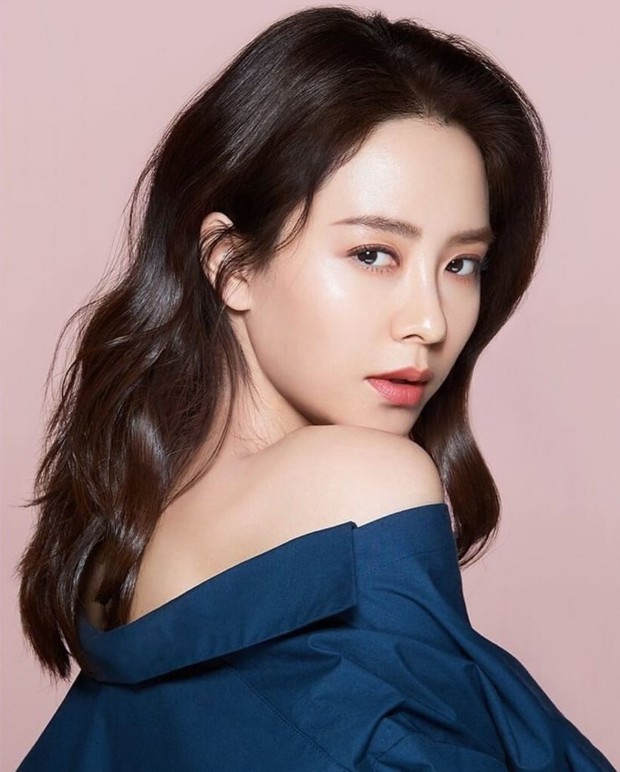 Khoảnh khắc Song Ji Hyo chính thức vứt bỏ hình tượng diễn viên quyến rũ: Visual bị hủy hoại nhưng thái độ quá đáng khâm phục - Ảnh 11. Khoảnh khắc Song Ji Hyo chính thức vứt bỏ hình tượng diễn viên quyến rũ: Visual bị hủy hoại nhưng thái độ quá đáng khâm phục - Ảnh 11.