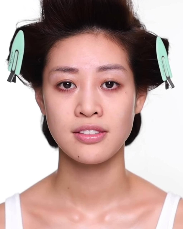 Hiếm hoi lắm Khánh Vân mới khoe mặt mộc ít son phấn, liệu có đủ làm điên đảo con dân? - Ảnh 4. Hiếm hoi lắm Khánh Vân mới khoe mặt mộc ít son phấn, liệu có đủ làm điên đảo con dân? - Ảnh 4.