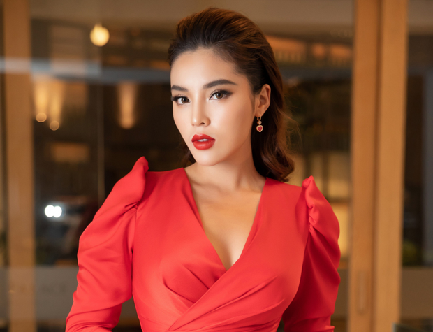 Dàn Hoa hậu tự tin khoe mặt mộc trên show thực tế: Người được khen hết lời, người được nhận xét quá khác biệt - Ảnh 1. Dàn Hoa hậu tự tin khoe mặt mộc trên show thực tế: Người được khen hết lời, người được nhận xét quá khác biệt - Ảnh 1.