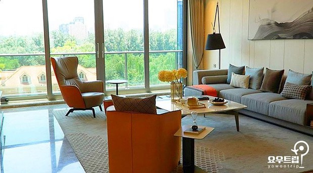 Giữa bê bối ngoại tình, cơ ngơi của bom sex xứ Hàn bỗng gây sốt: Có giá tận 180 tỷ, ra cửa gặp ngay Dương Mịch, Phạm Băng Băng - Ảnh 5. Giữa bê bối ngoại tình, cơ ngơi của bom sex xứ Hàn bỗng gây sốt: Có giá tận 180 tỷ, ra cửa gặp ngay Dương Mịch, Phạm Băng Băng - Ảnh 5.