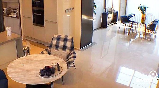 Giữa bê bối ngoại tình, cơ ngơi của bom sex xứ Hàn bỗng gây sốt: Có giá tận 180 tỷ, ra cửa gặp ngay Dương Mịch, Phạm Băng Băng - Ảnh 6. Giữa bê bối ngoại tình, cơ ngơi của bom sex xứ Hàn bỗng gây sốt: Có giá tận 180 tỷ, ra cửa gặp ngay Dương Mịch, Phạm Băng Băng - Ảnh 6.